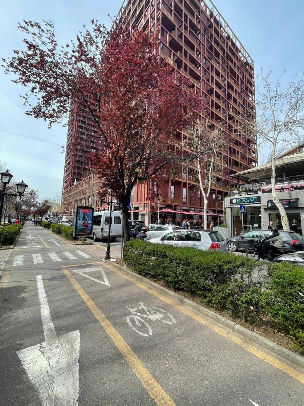 Garden Building Luxury Apartment Tirana Exteriör bild