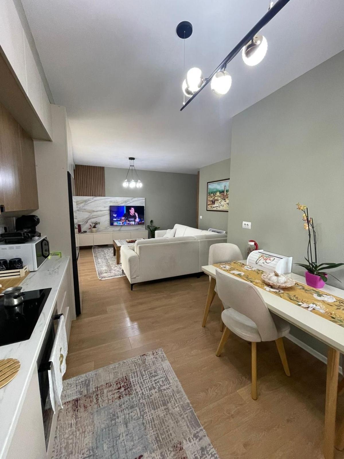 Garden Building Luxury Apartment Tirana Exteriör bild