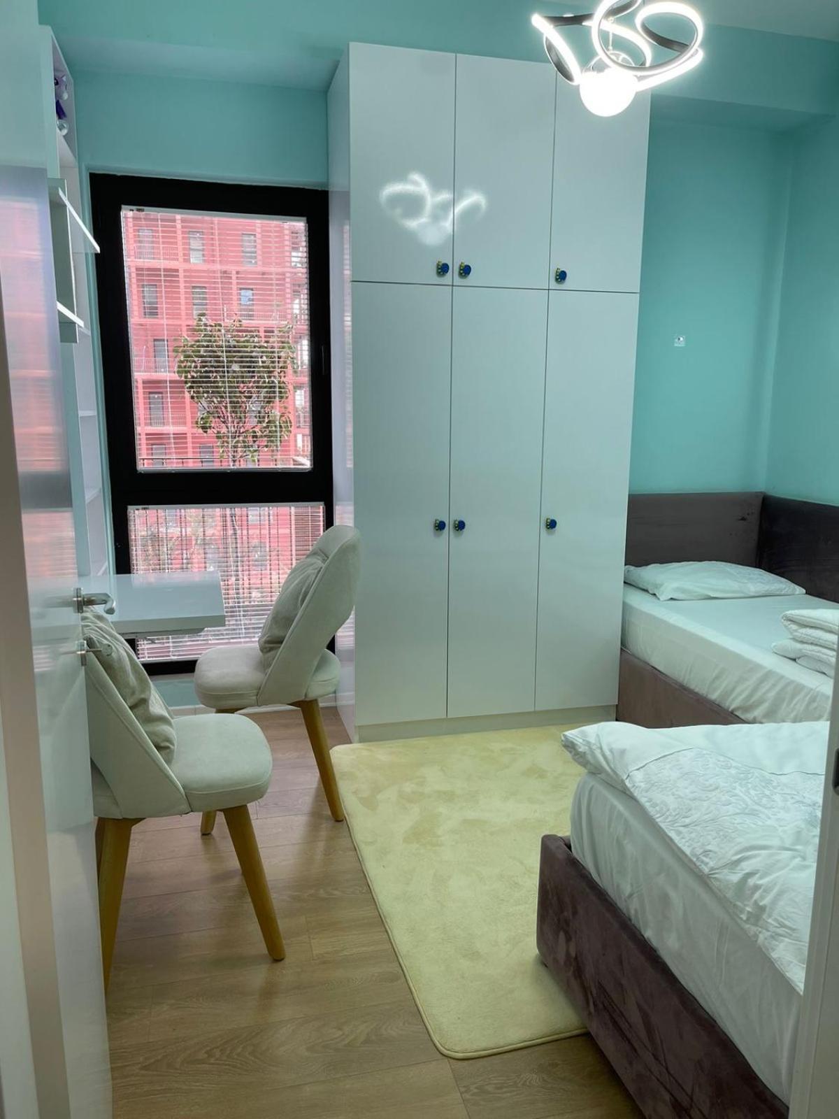 Garden Building Luxury Apartment Tirana Exteriör bild